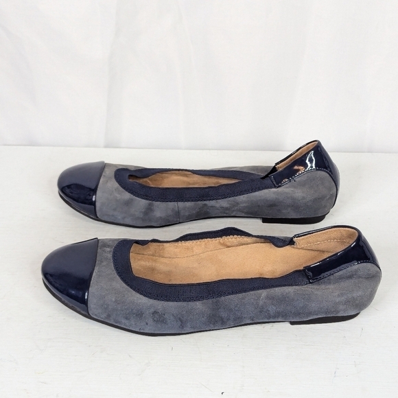 Vionic Tiegan Navy Blue Grey Velvet Cap Toe Black Flats - Picture 4 of 8